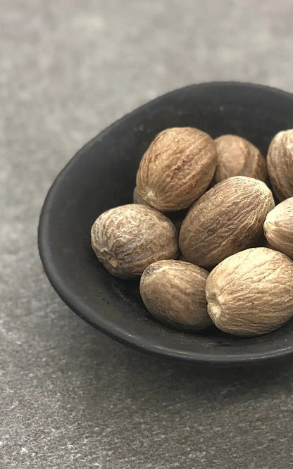 Nutmeg - Whole 6 pieces